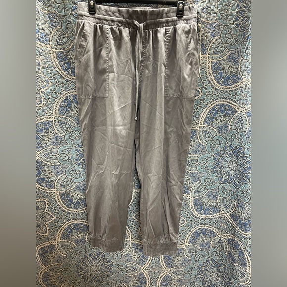 Gray casual everyday pants - Picture 5 of 11